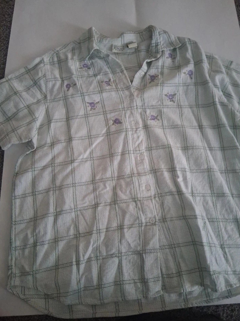 Cottage Core Light Green Plaid Short-Sleeve Shirt with Embroidered Detail